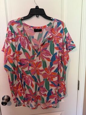 Lane Bryant Pink Orange Floral Short Sleeve Top